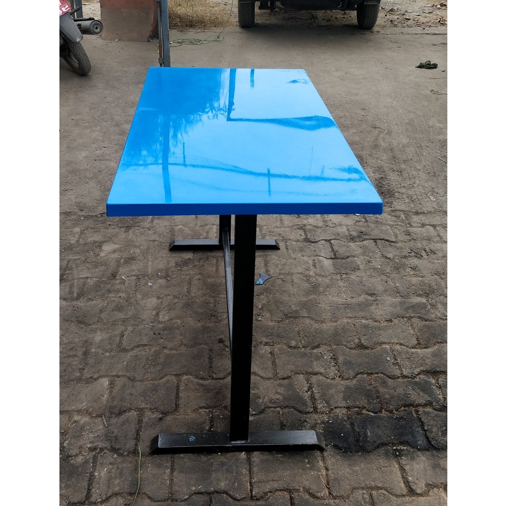 5' x 2' table