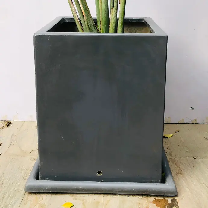 Flowerpot 350 x 350 x H400 + Plate